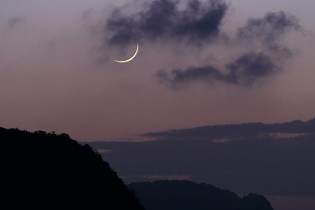 Comment réaliser un rituel de nouvelle lune pour manifester ses intentions ?