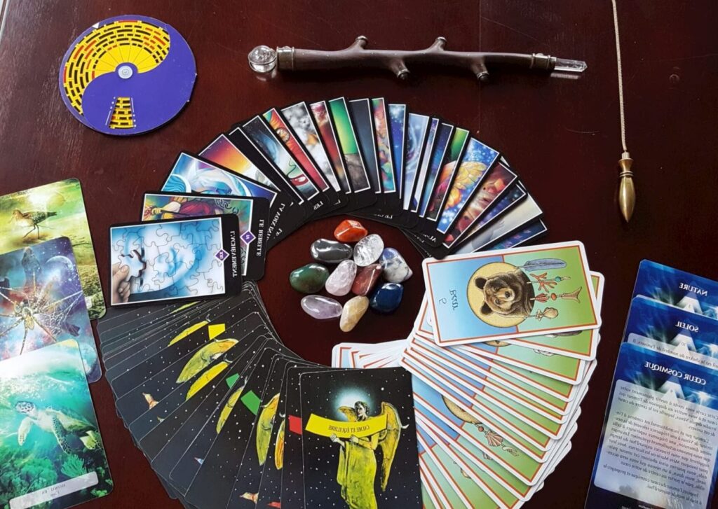Comment pratiquer les arts divinatoires gratuitement ?